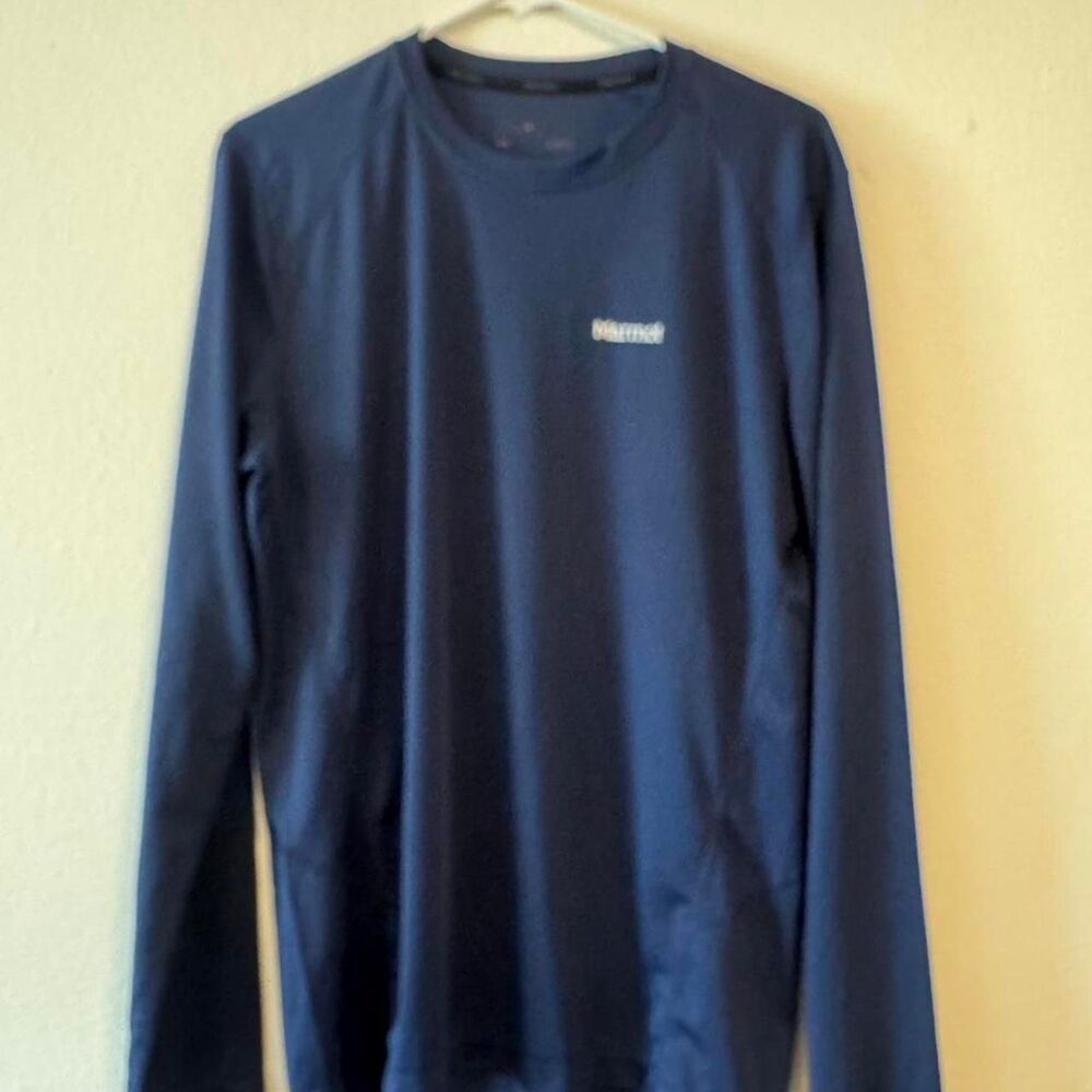 Marmot Men's Navy and Blue T-shirt
